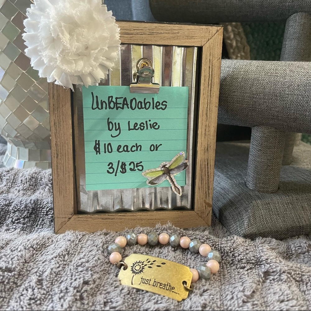 UnBEADables by Leslie Handcrafted Bracelet